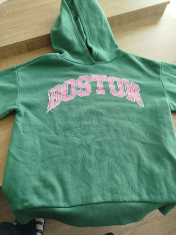 Très jolie sweat à capuche pour fille 