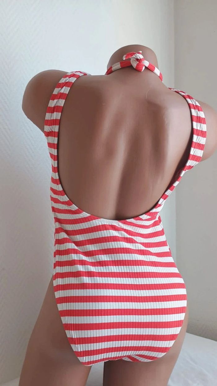 Maillot de bain une pièce pour femme - photo numéro 2