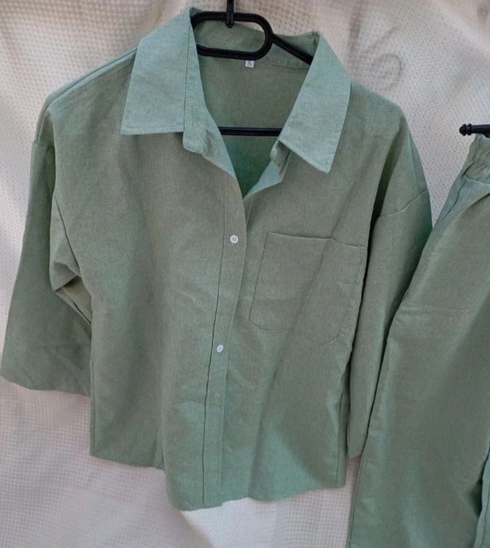Ensemble chemise pantalon neuf - photo numéro 4