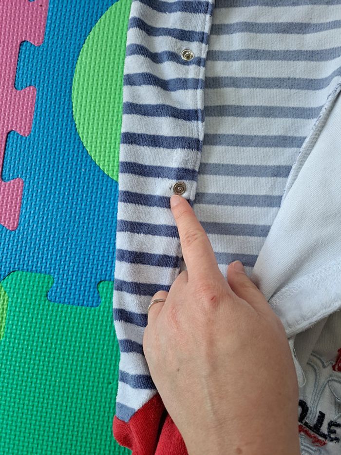 Pyjama velours Mickey Disney 24m - photo numéro 15