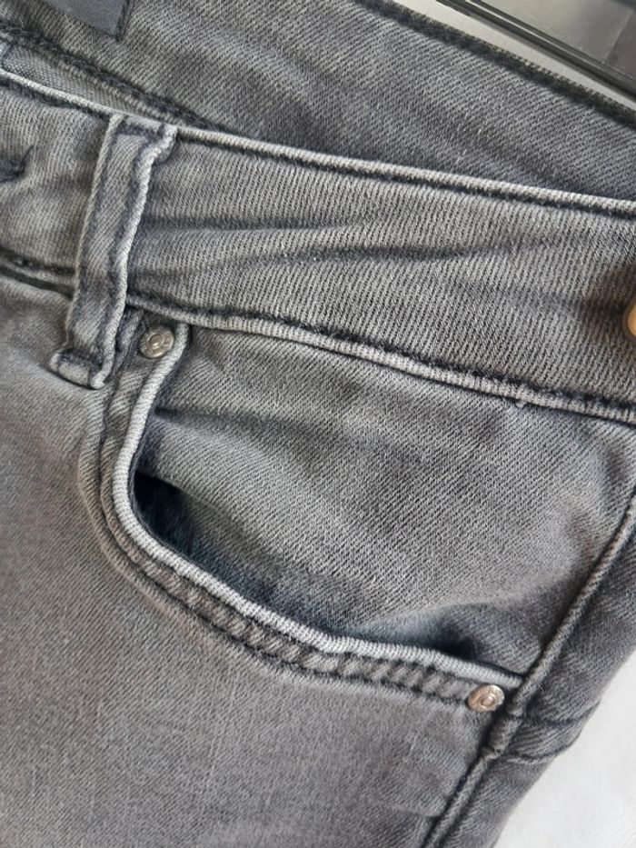 Ikks jean taille 34 en tbe - photo numéro 3