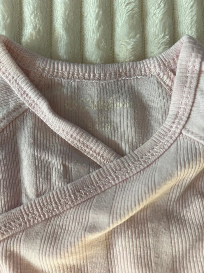 Body bon état 1 mois 54cm - photo numéro 2