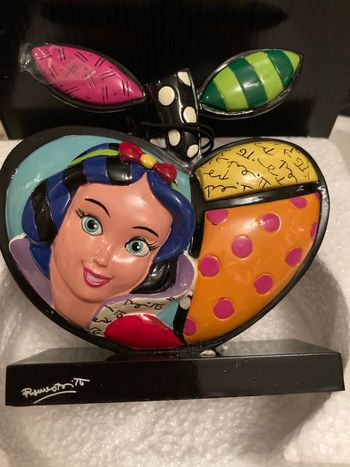 Figurine blanche neige Brito