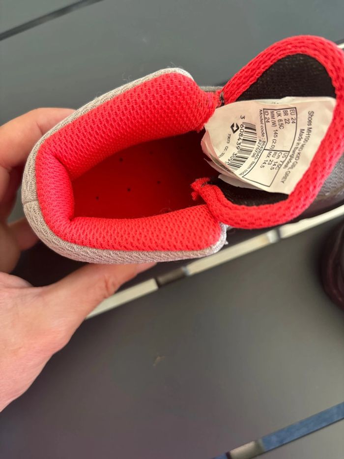 Chaussures de randonnée Quechua fille taille 24 - photo numéro 4