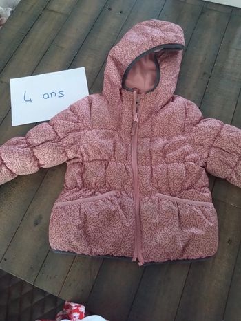 Doudoune tex capuche t 4 ans