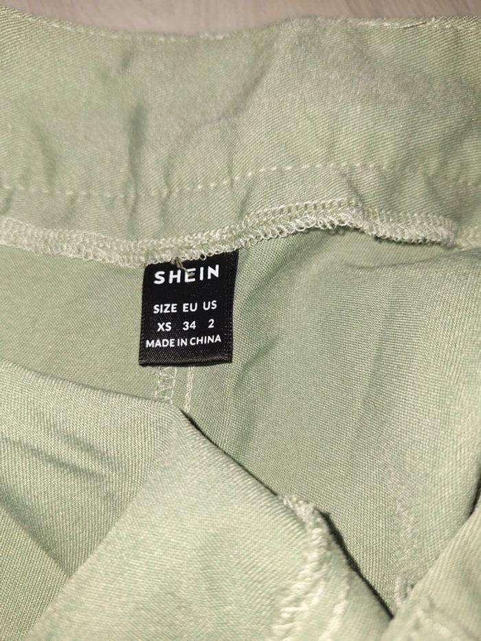 Pantalon vert - photo numéro 3