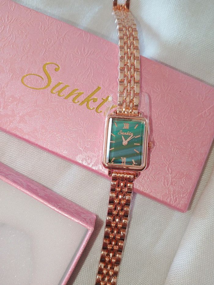 Tres belle montre rosegold  femme avec bracelet en perles de verre - photo numéro 17