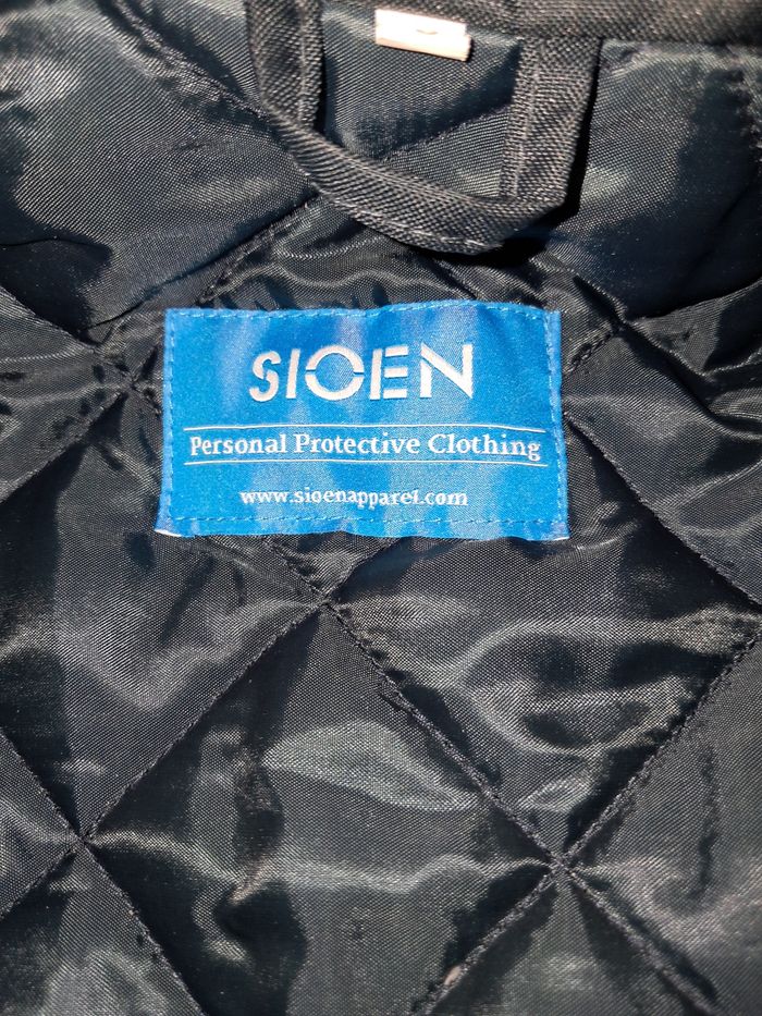 Veste de travail neuve taille S neube sans etiquette. Tient chaud - photo numéro 4