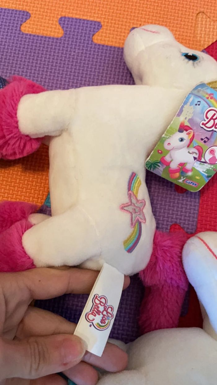 2 peluches licornes Lica Bella - photo numéro 2