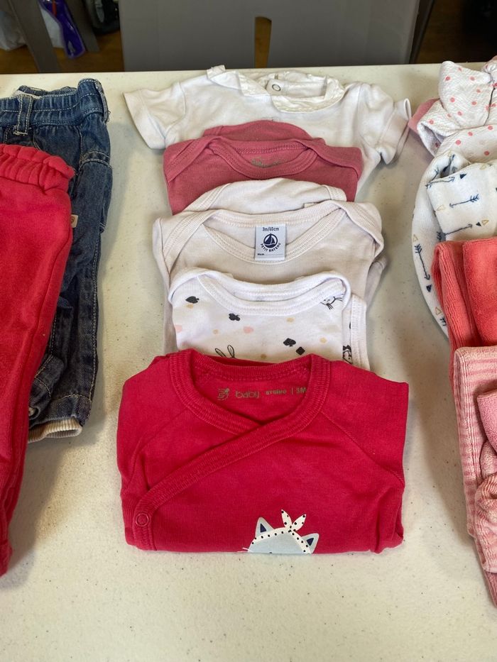 Lot de vêtement bébé fille - photo numéro 3