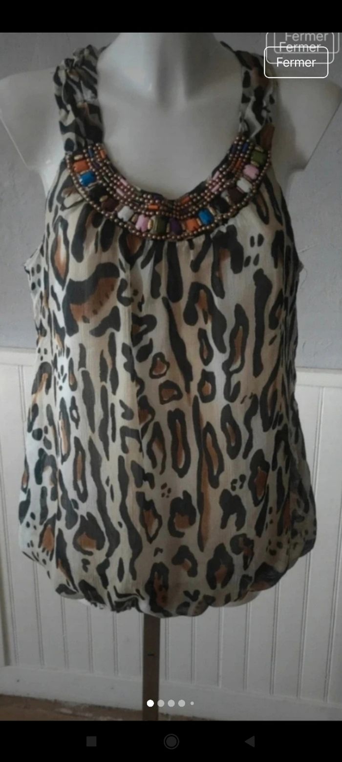 Très jolie haut femme f3