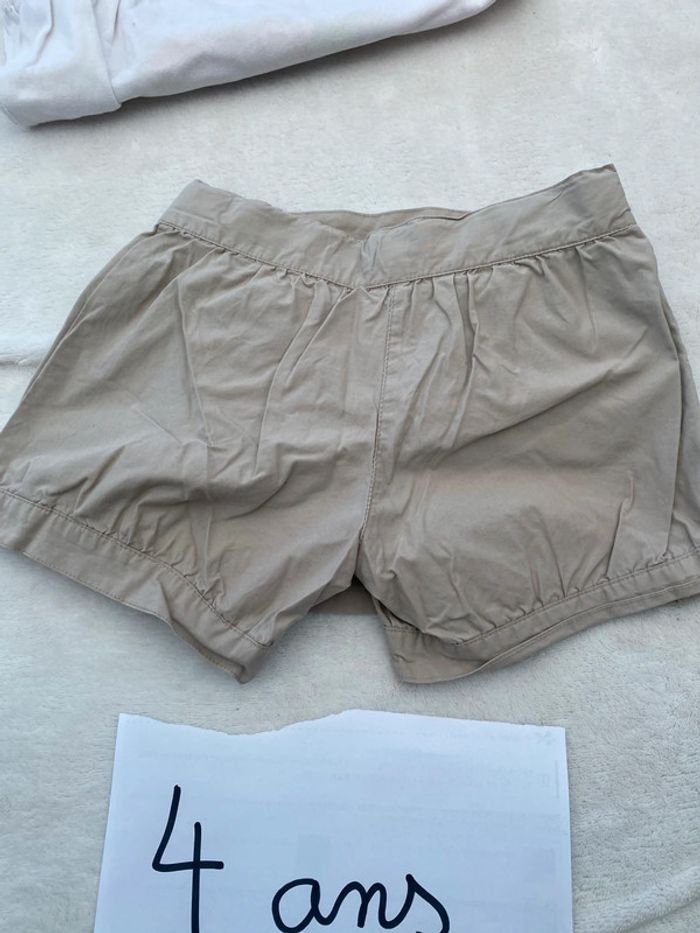 Très bel ensemble short jupe t-shirt 4 ans - photo numéro 7