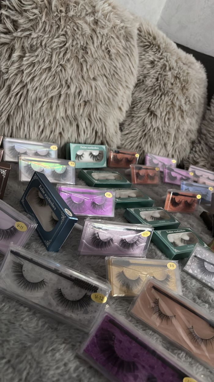 Faux cils - photo numéro 2