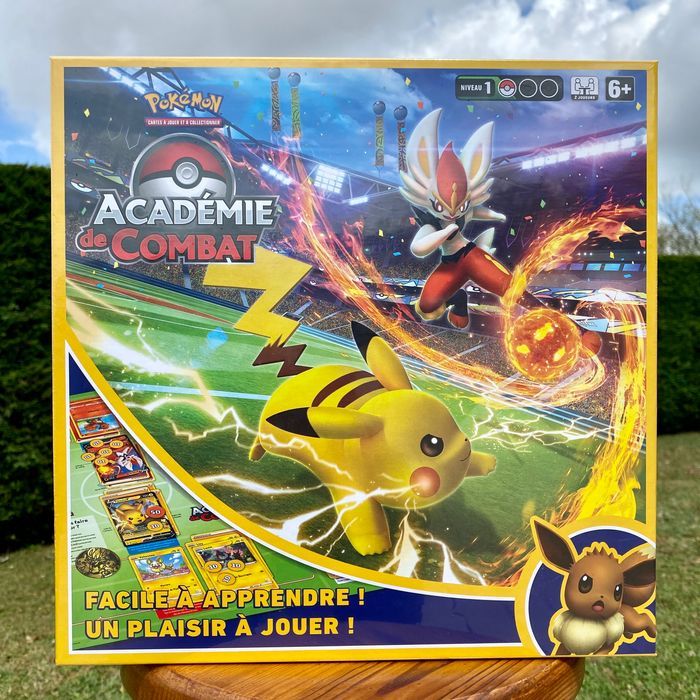 Coffret Académie de Combat V2 Cartes Pokémon