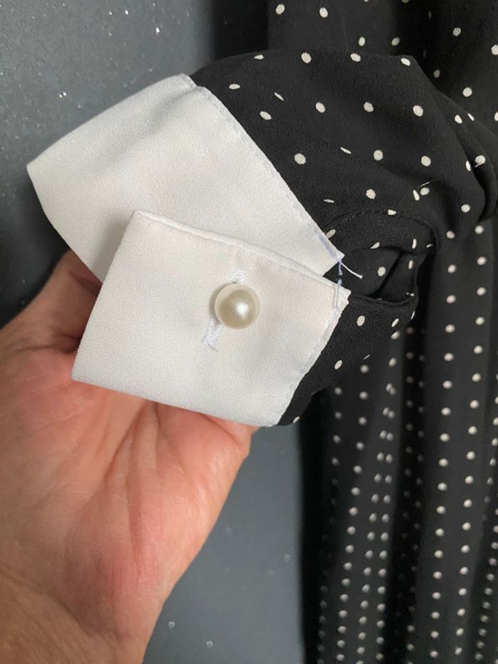 Robe col blanc en voile noir pois blancs bas doublé - photo numéro 3