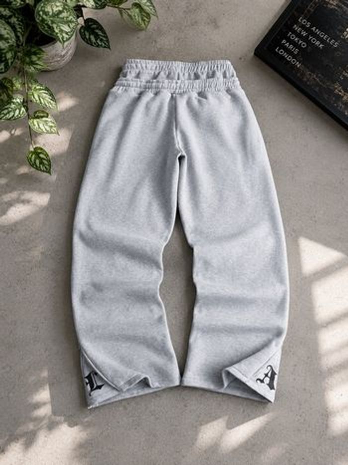 Jogging gris - photo numéro 3