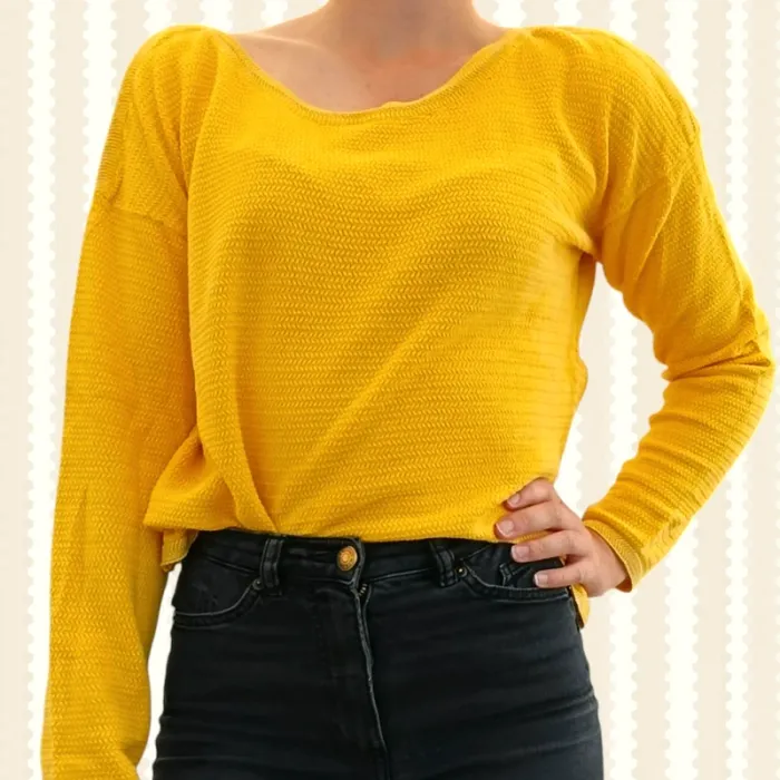 Petit pull en maille jaune cache cache taille M