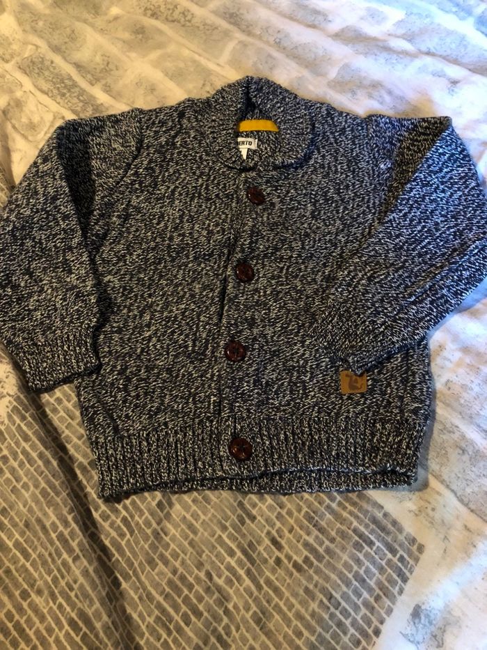 Veste à boutons neuve 24 mois