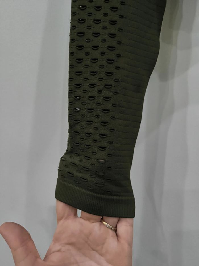 Brassière crop kaki taille S neuve levity - photo numéro 2