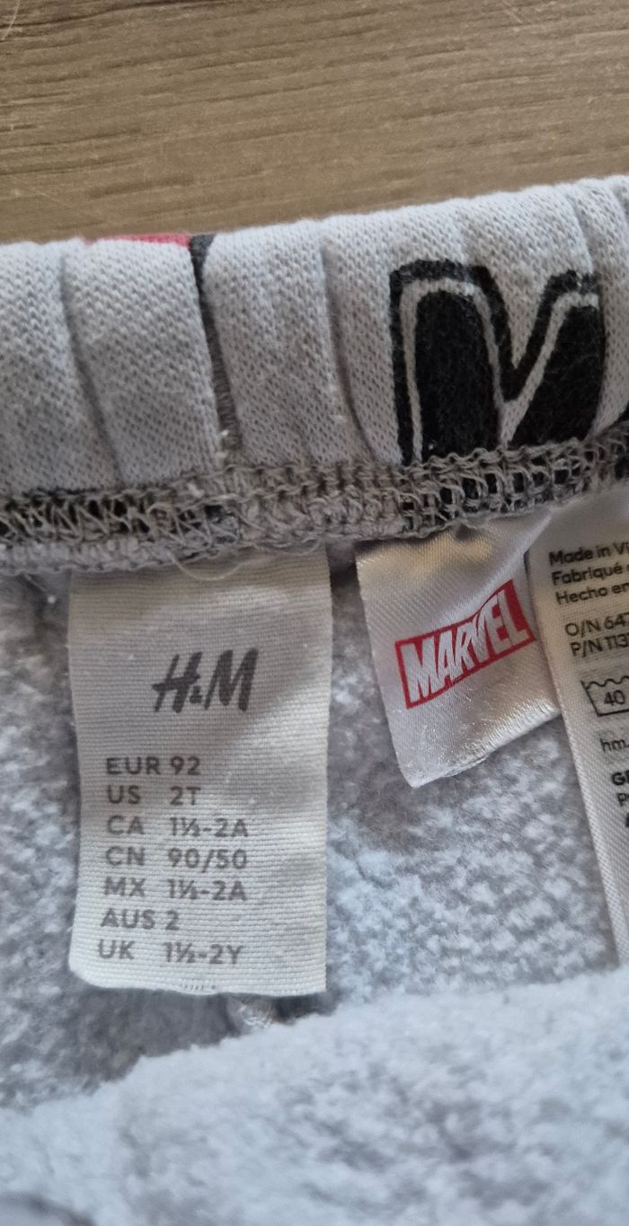 Lot pantalons jogging chauds Marvel 18-24 mois - photo numéro 4
