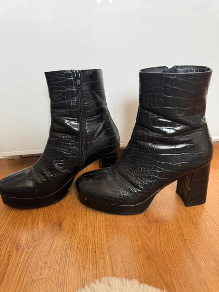 Bottine talon haut plateforme noir crocodile serpent - photo numéro 3