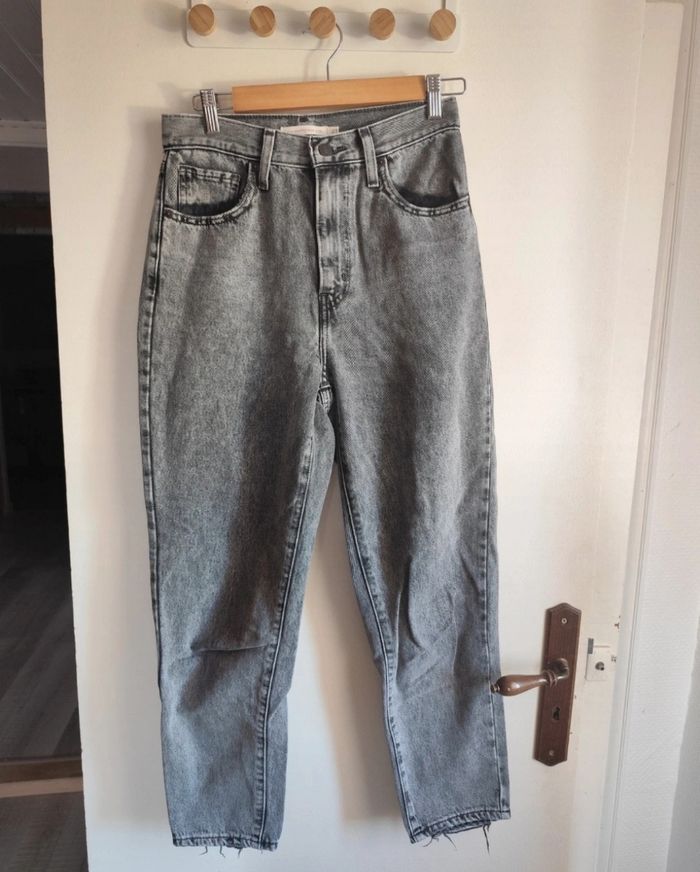 Jean Levi's gris