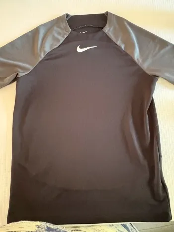 TEE shirt Nike
