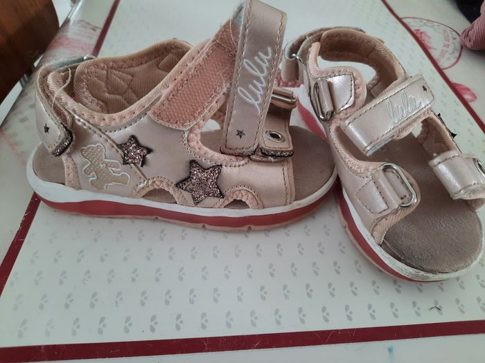 Chaussure ouverte pour fille
