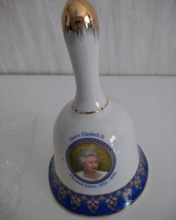 Cloche clochette reine Angleterre Elizabeth II