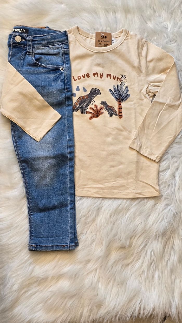 🤩💙 superbe Ensemble teeshirt ml et jeans regular 36mois /3ans garçon 😍💙