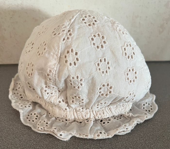 Chapeau crochet blanc taille 6 mois Kiabi - photo numéro 2