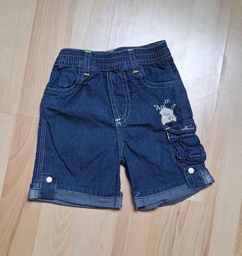 Short jeans
