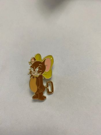 Pins Jerry