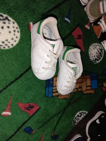 Chaussures enfants Taille 18
