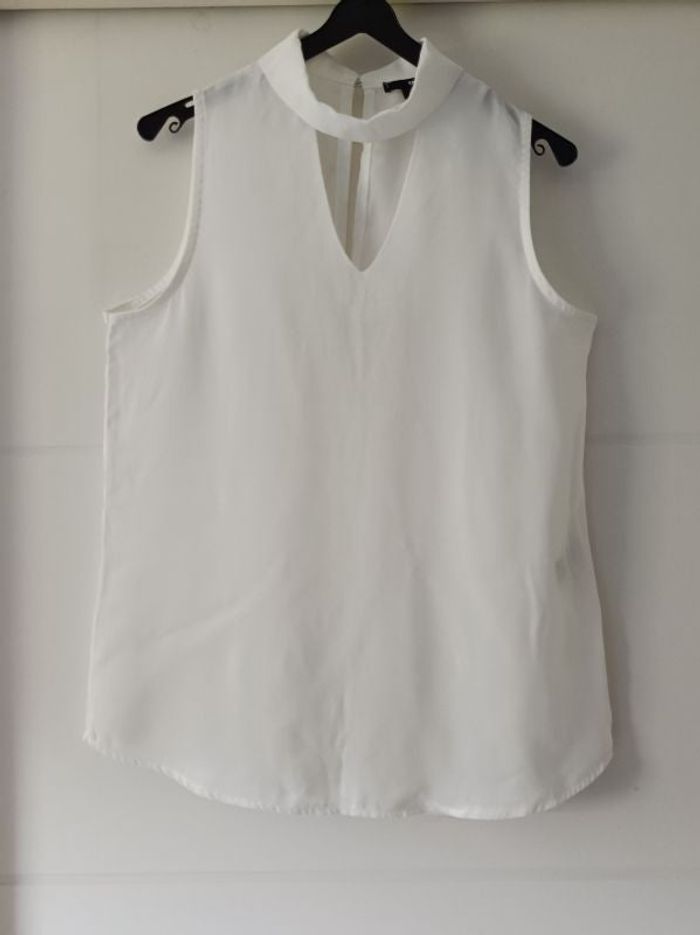 Blouse beige sans manche T M