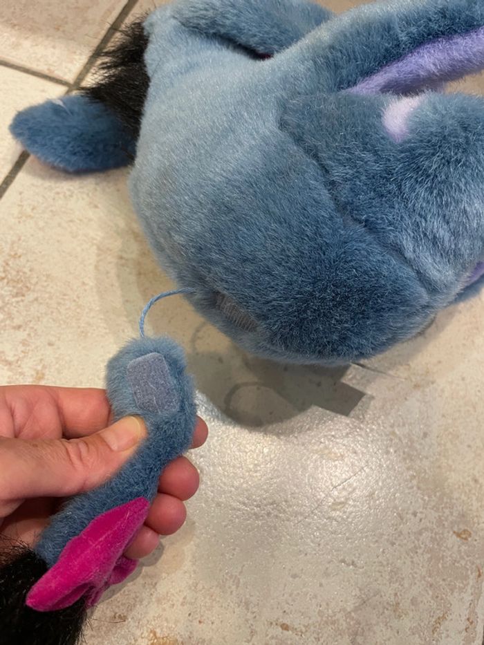 Peluche Bourriquet de Winnie L'ourson - photo numéro 5