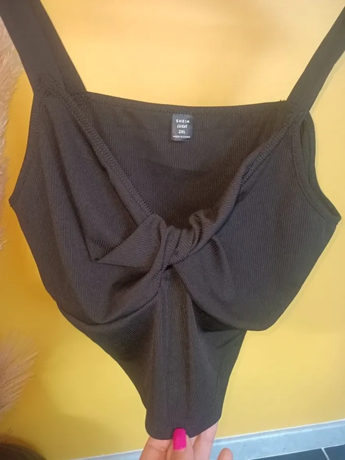 Croc top torsadé Shein taille XXL neuf sans étiquette - photo numéro 2