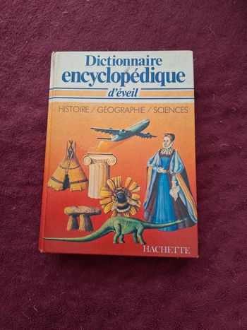 Dictionnaire encyclopédie d'éveil hachette