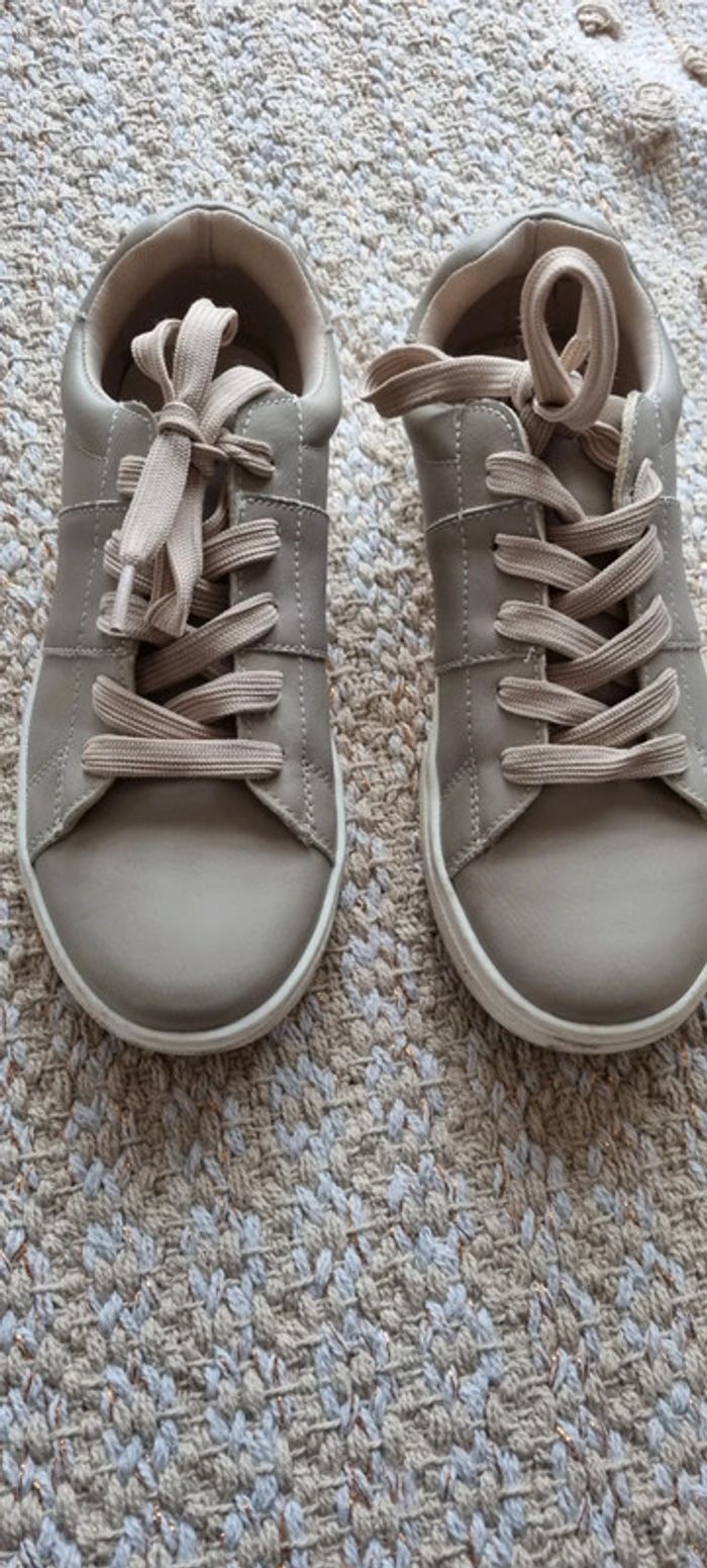 Baskets orchestra taille 31