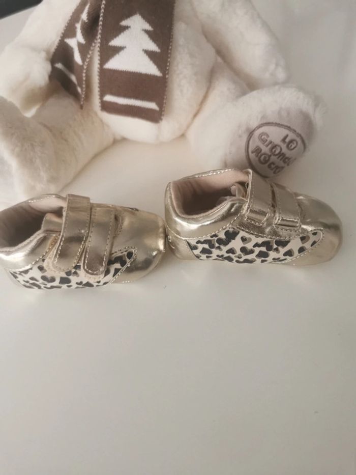 Chaussure bébé doré - photo numéro 3
