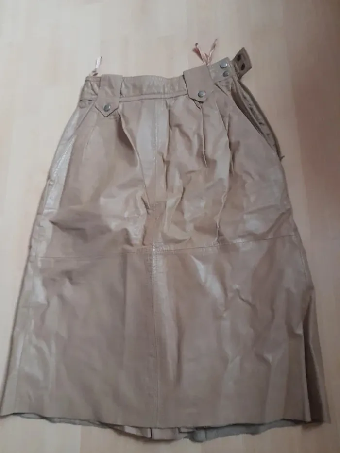 Jupe en cuir C&A couleur peau