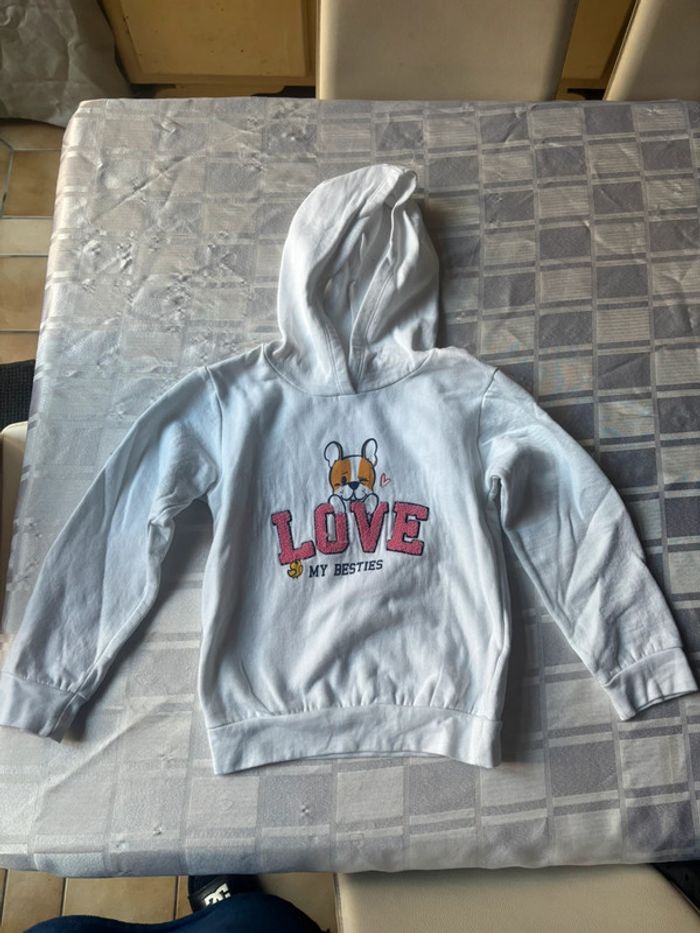 Sweat-shirt bouledogue 6 ans
