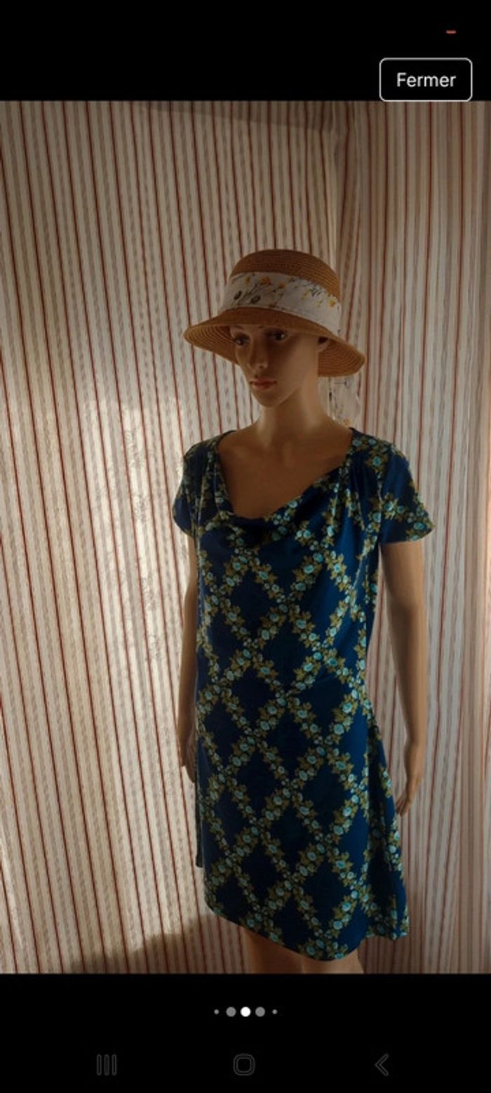 Robe fond bleu fleuries King Louie  taille M - photo numéro 8