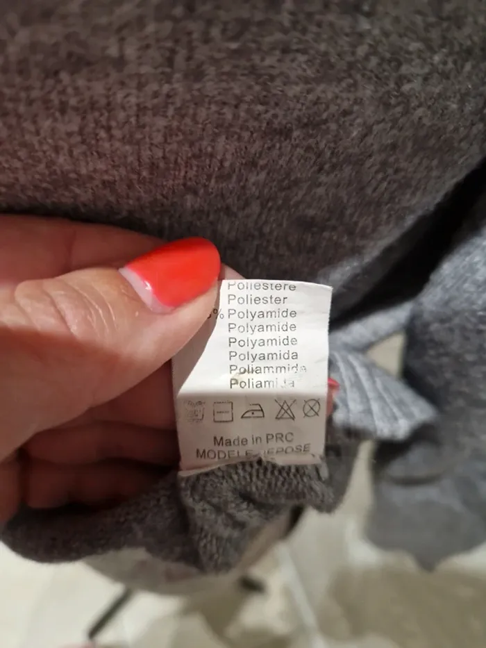 Joli pull original avec dentelle aux épaules taille unique - photo numéro 9