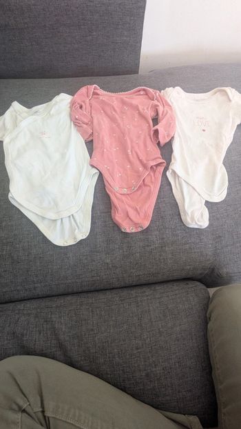 Lot de 3 bodys 6 mois