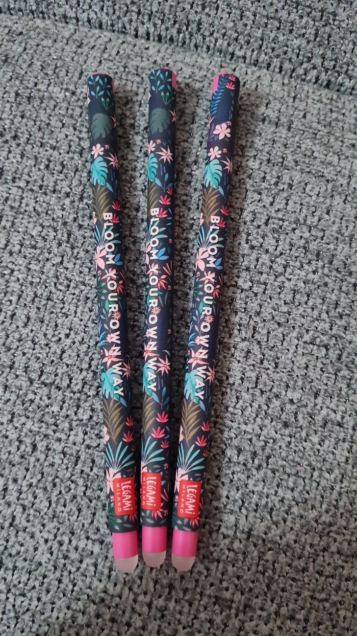 Legami Fleur 🌸Effaçables = 3 exemplaires = 3 Stylos Neufs - photo numéro 2