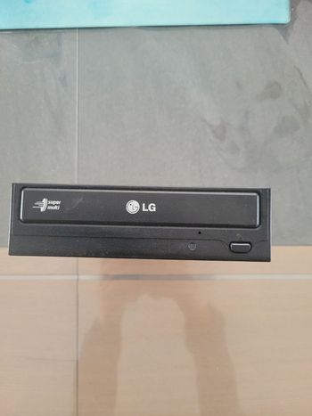 Lecteur graveur cd dvd LG GH22NS50