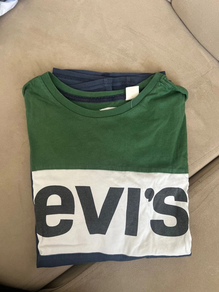 TEE shirt Levis