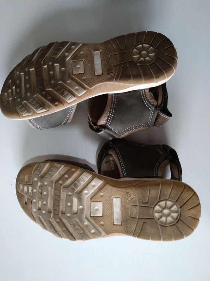 Paire de tong garçon taille 32 - photo numéro 2