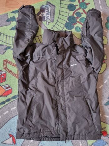 Imperméable chaud avec capuche